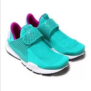 NIKE + SOCK DART + SLIP ON